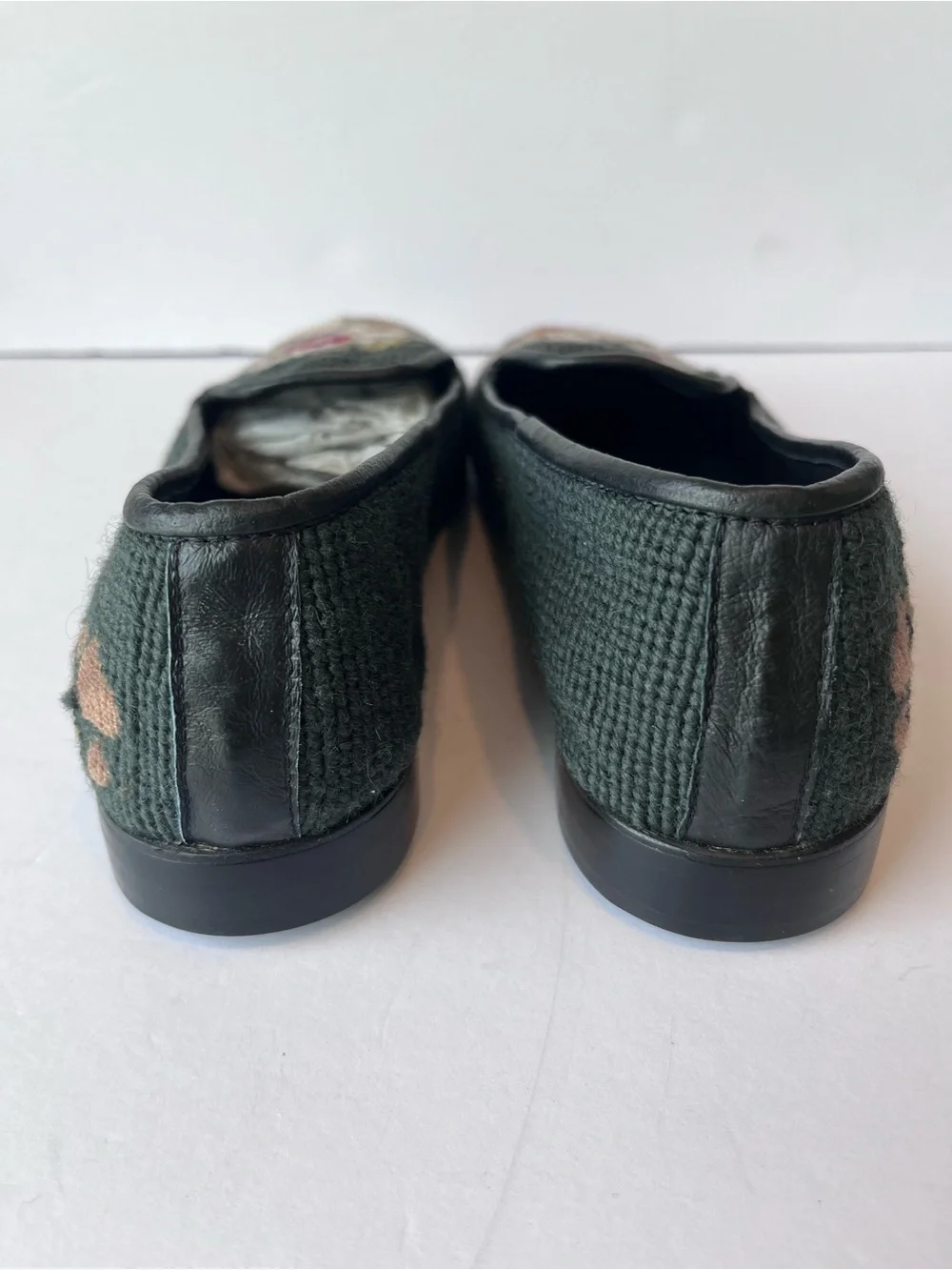 Vintage Needlepoint Yorkshire Terrier Dog Loafers Green Flats